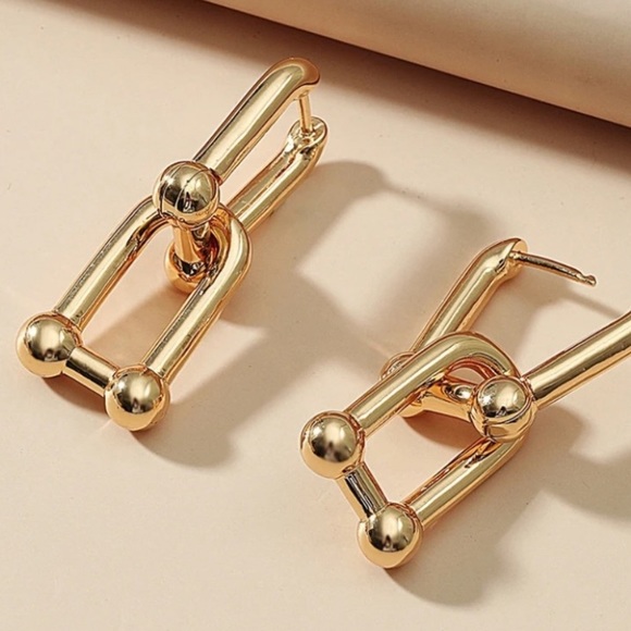 18k Gold Plated Minimalist Liked Earrings 1.5” - Picture 4 of 6